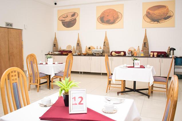 Ekamuti Town Lodge Oniihandi Exteriér fotografie