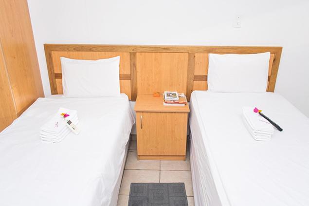 Ekamuti Town Lodge Oniihandi Exteriér fotografie